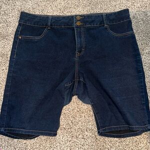 Like new jean shorts